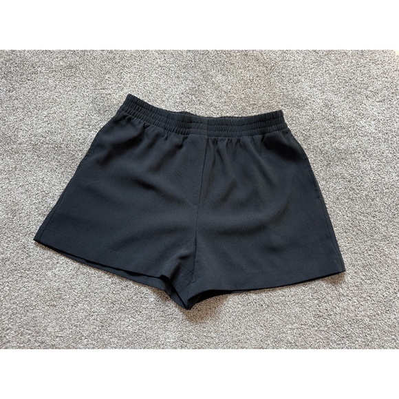 Aritzia Babaton Black Pull-On Shorts - Picture 1 of 4